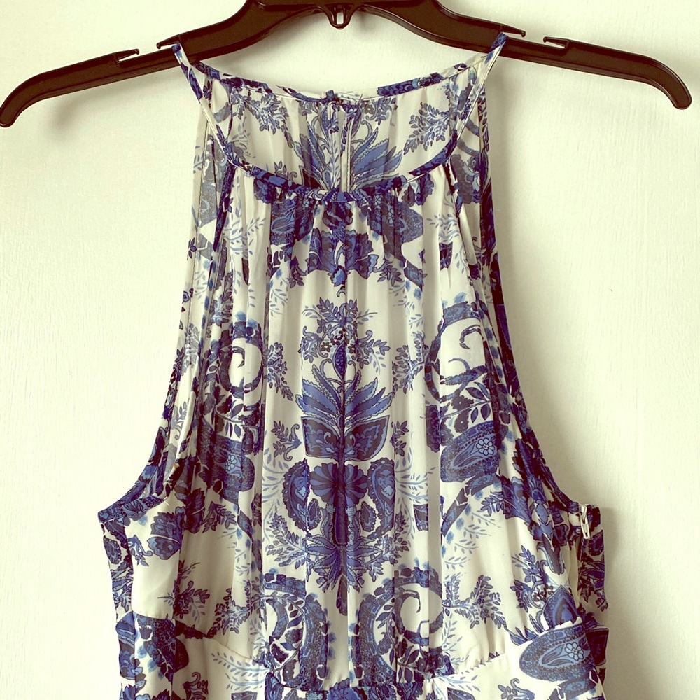 Keyhole back maxi dress. Worn once.